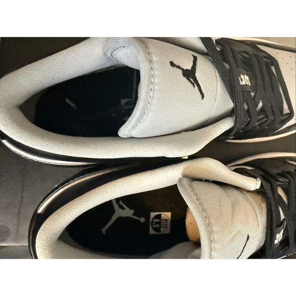 Nike Men's Air Jordan 1 Low Lace-up Sneakers Light Smoke Grey Size 8.5 NWOT - Picture 10 of 15